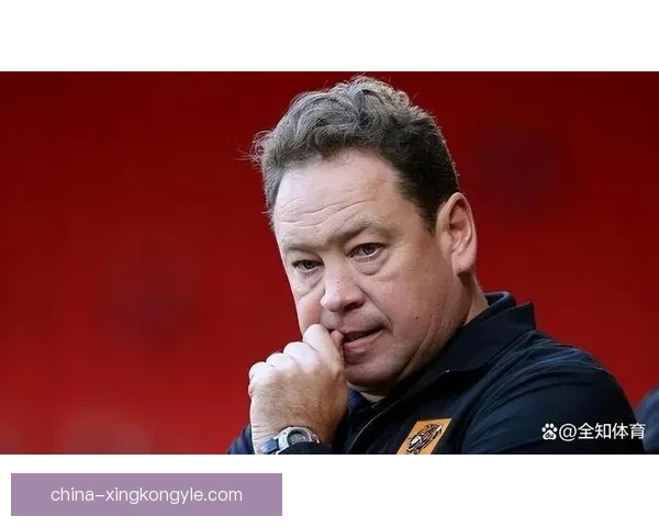 斯卢茨基盛赞少一人仍顽强拼搏