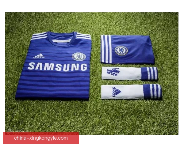 切尔西2627赛季主场球衣亮相 全新黄色狮徽设计